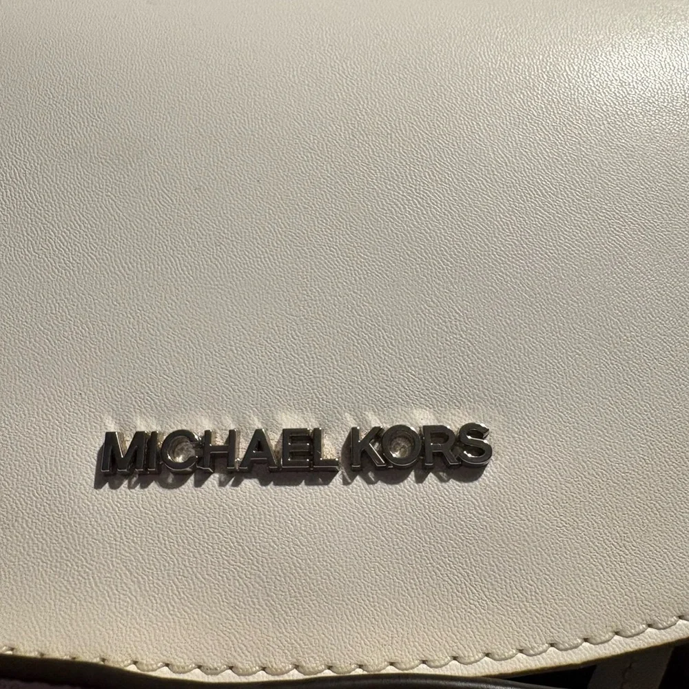 Michael Kors White Signature Logo Backpack with Chain Detail - Picture 6 of 7